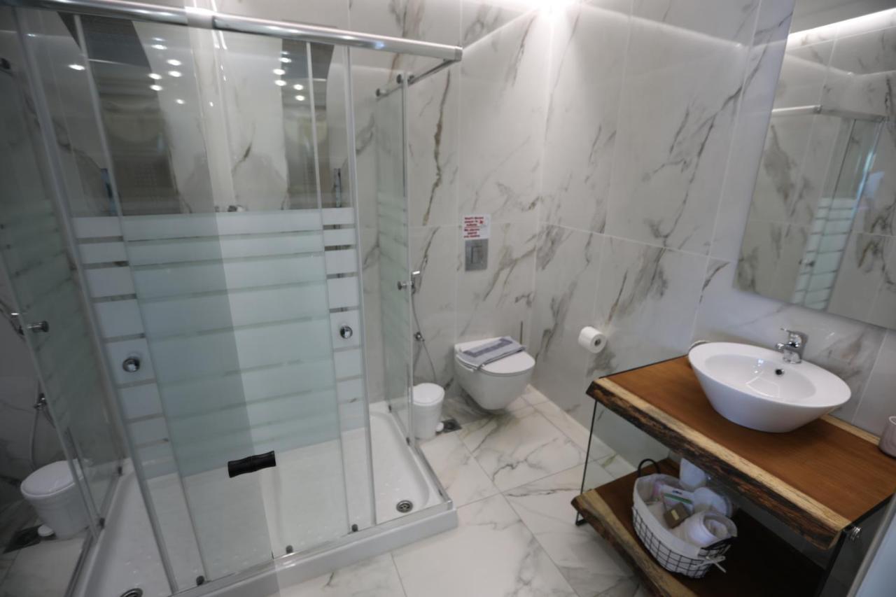 Golden Fox Studios&suites Apartment Lákones